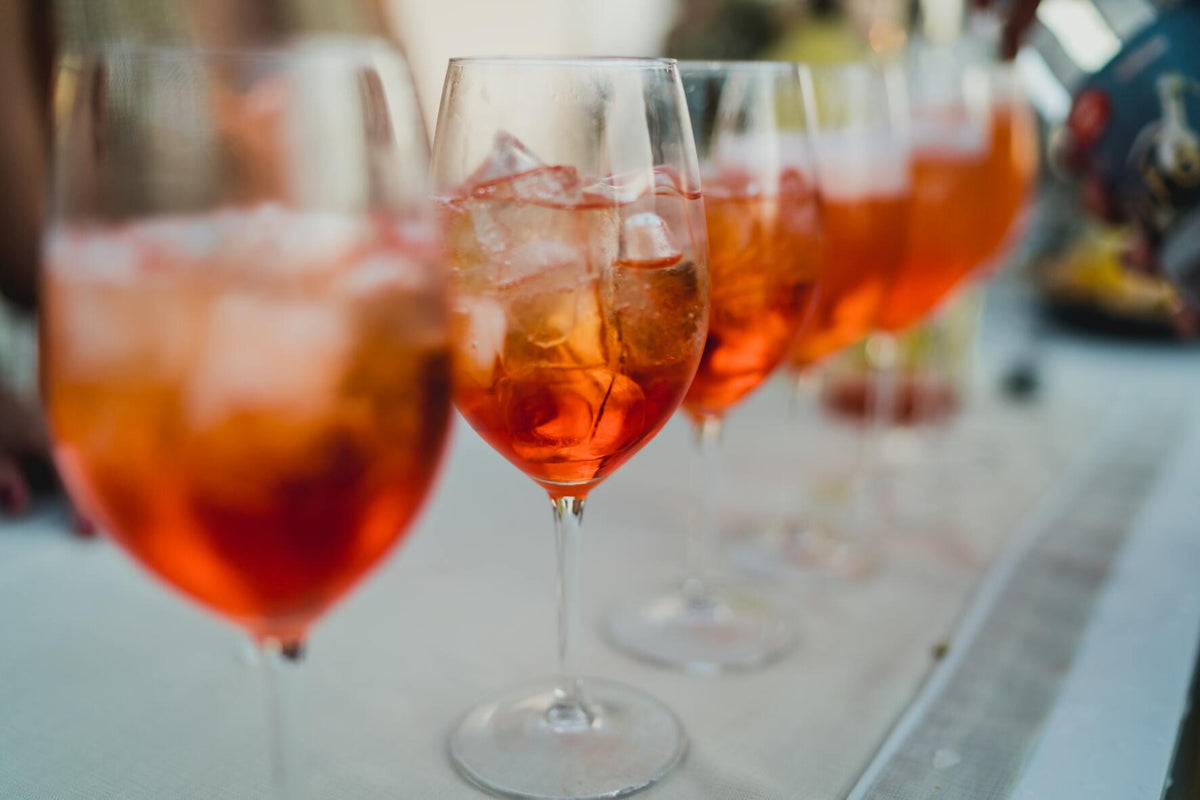 Receita: 5 drinks para fazer com espumante neste fim de ano